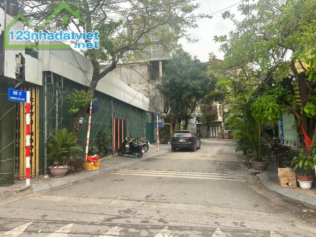 Bán nhà: Cổ Linh, vỉa hè ô tô tránh, dt 115m, giá 3.4 tỷ