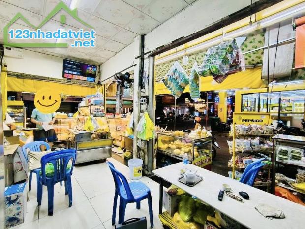 LÔ GÓC NGAY THOẠI NGỌC HẦU - KV SẦM UẤT - DOANH THU 70TR - 44M 2T NHỈNH 7 ĐỒNG - 3