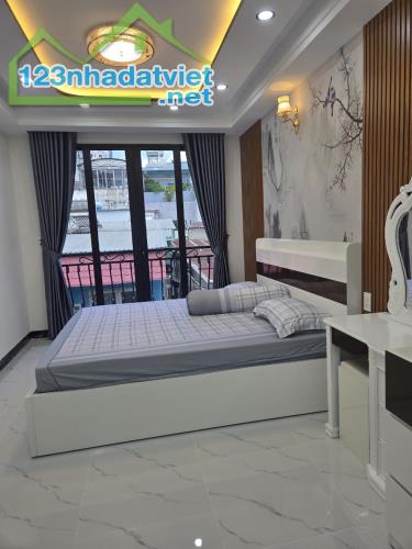 BÁN NHÀ 4 TẦNG BTCT MỚI – FULL NỘI THẤT CAO CẤP – PHƯỜNG 5 PHÚ NHUẬN – GIÁ 6.5 TỶ - 3