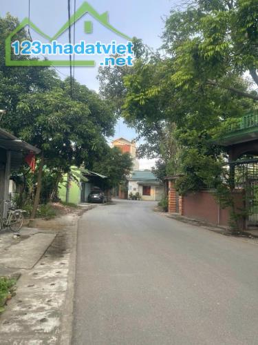 Biên Giang, Hà Đông x DT 40m2- KINH DOANH - MẶT PHỐ - OTO TRÁNH - 5.25 TỶ - 2