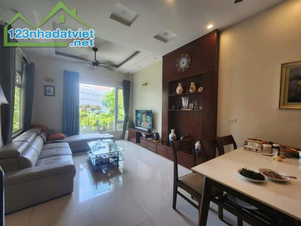 BÁN GẤP NHÀ TRẦN CUNG, DÂN XẤY, NGÕ THOÁNG, ÔTÔ ĐỖ GẦN, 58M2 CHỈ 9 TỶ 500