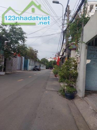 Nhà rẻ nhất khu vực hẻm oto Nguyễn Duy Trinh,Bình Trưng Tây,Thủ Đức giá chỉ 6 tỷ Vui lòng