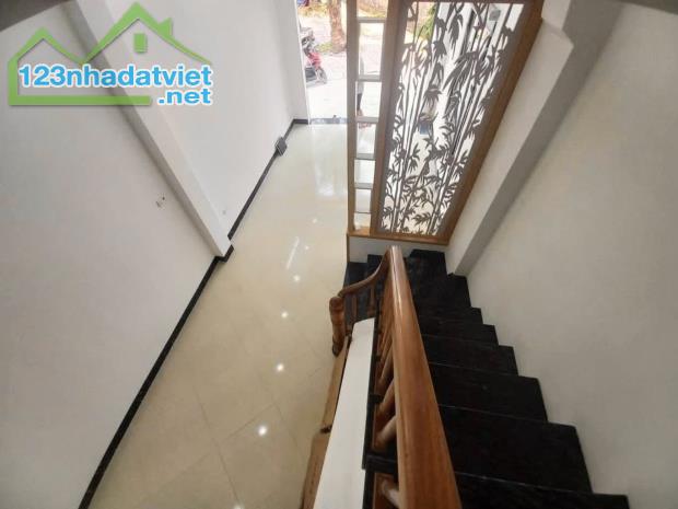 BẠN EM  CẦN BÁN PHÂN LÔ VĂN KHÊ 5T 44M2 GIÁ NHỈNH 16 TỶ