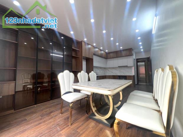 BÁN GẤP NHÀ CHÍNH CHỦ PHÙNG CHÍ KIÊN 50M 6 TẦNG THANG MÁY GARA OTO NHỈNH 15 TỶ TL MẠNH - 3