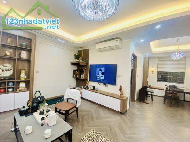 Bán Căn Hộ Chung Cư KĐT Nam Trung Yên DT 80m, 3 Ngủ , 5 Tỷ