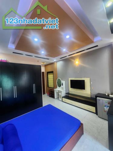 CHDV CAO CẤP 6PN - DT 30TR/THÁNG - 4 TẦNG BTCT - HXH 1 CĂN RA MT P2 QUẬN 8 - CHỈ HƠN 8 TỶ - 4