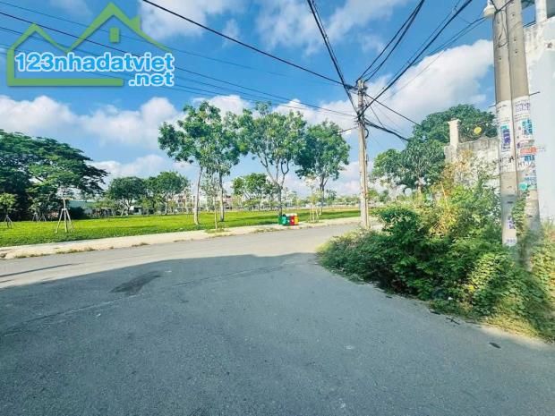 LÔ GÓC 2 MẶT TIỀN - 8x19M - VIEW CÔNG VIÊN TRÁI TIM -  KDC VĨNH LỘC