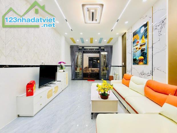 Hẻm xe hơi 58,5m2 - Phường 14 Gò Vấp — 4 tầng, giá tốt ! - 2