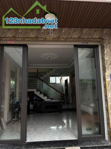 CẦN BÁN GẤP NHÀ NGUYÊN CĂN CHÍNH CHỦ - 54M2 - 3 TẦNG - ĐANG CHO THUÊ 4tr5/THÁNG - TRUNG - 2