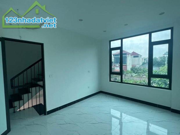 Chính chủ cần thanh khoản 50m2 nhà Hậu Dưỡng Kim Chung, Ô tô giá đầu tư