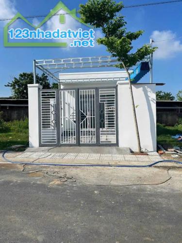 Đầu Tư Sinh Lời Ngay – Nhà Cho Thuê 3 Triệu/Tháng, Sổ Hồng Riêng, Vị Trí Đẹp!