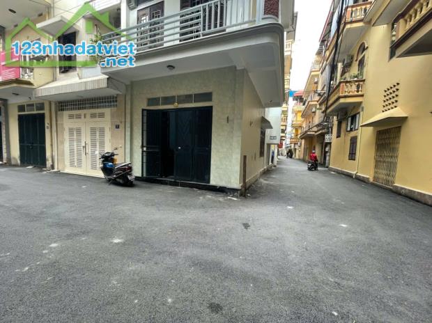 Bán nhà phố Đào Tấn, Ba Đình 183m2, 4 tầng, lô góc 2 mặt tiền 10.5m ô tô kinh doanh - 1
