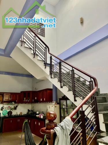 Gấp bán nhà Mặt tiền Tân Xuân 3, khu vIp thông Tô ký và Trung Mỹ chỉ 5.9 tỷ TL. - 2