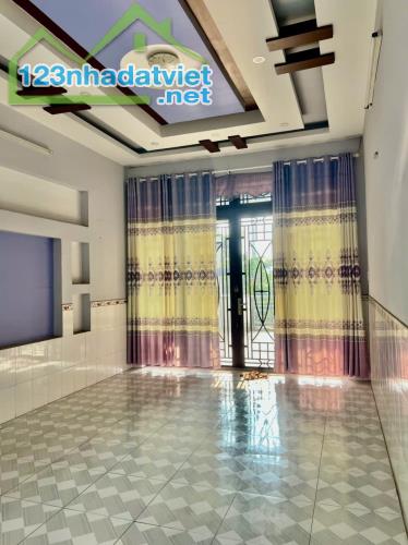 Gấp bán nhà Mặt tiền Tân Xuân 3, khu vIp thông Tô ký và Trung Mỹ chỉ 5.9 tỷ TL. - 1