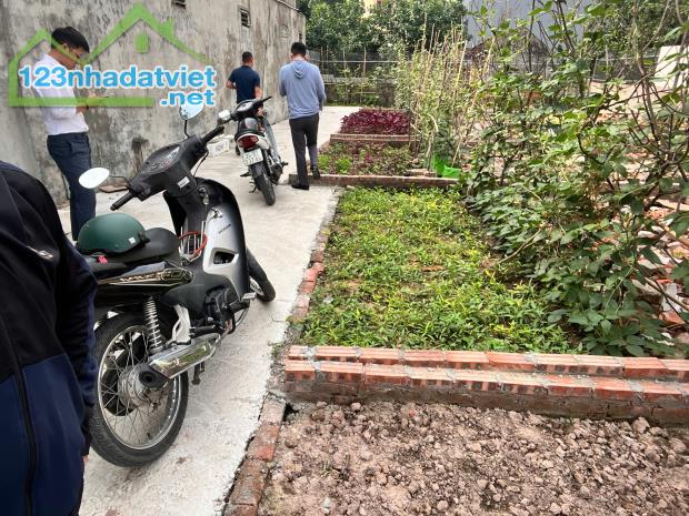 Bán Nhanh 43m2 Đất Thôn yên Bình, Dương Xá, Gia Lâm gần chợ Sủi