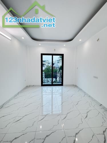 BÁN NHÀ ĐÔNG THIÊN - 5 TẦNG 3 NGỦ - NGÕ NÔNG - Ô TÔ GẦN NHÀ - TIỆN ÍCH NGẬP TRÀN - 3