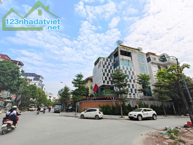 Biệt thự 4T, Yên Xá Tổng cục 5, DT300m2, MT15m, 90 tỷ Thanh Trì