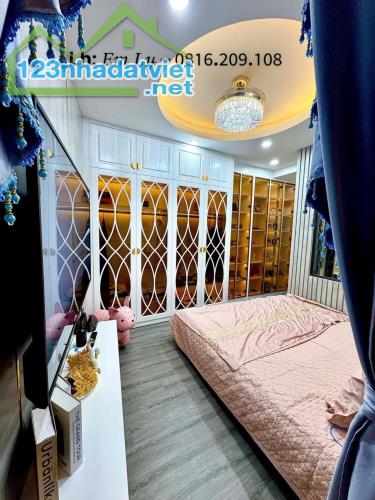 SIÊU PHẨM ĐỐNG ĐA - NHÀ ĐẸP KHÔNG TỲ VẾT - CÁCH PHỐ 50M - 4 TẦNG THANG MÁY XỊN SÒ - 2