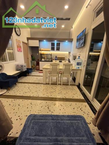 Bán Căn Villa Sân Vườn Mini ngay trung tâm đường Ma Trang Sơn, P5, Đà Lạt giá chỉ 8 tỷ
