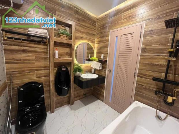 Bán Căn Villa Sân Vườn Mini ngay trung tâm đường Ma Trang Sơn, P5, Đà Lạt giá chỉ 8 tỷ - 4