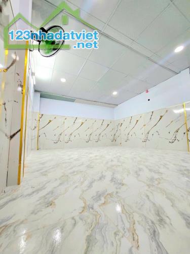 Nhà bán đường Quốc lộ-50-khu Dân cư bình Hưng-DT-3,8mx 10m)1 trệt- 1 lửng - 3
