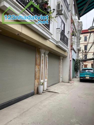 Bán nhà THÁI THỊNH ĐỐNG ĐA Phân Lô Vip 60m2 MT 6m mặt ngõ ô tô tránh - 2
