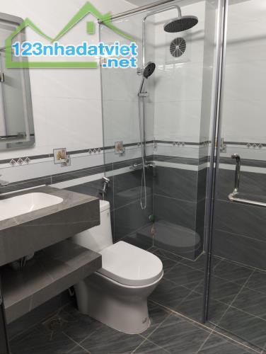 Bán nhà phố Kim Đông P/Lô gần Hồ thang máy, 52m2, 5t, mt 4m, ở ngay. - 2