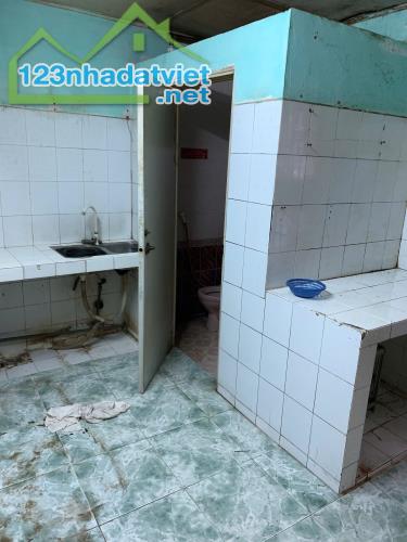 Cơ hội sở hữu Nhà cấp 4 Giá tốt, gần sân bay – sổ riêng – tiện ích đầy đủ - Gò Vấp - 3