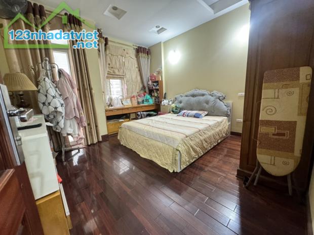 "ĐỪNG BỎ LỠ" BÁN NHÀ NGHĨA ĐÔ - NGÕ Ô TÔ VF3 TRÁNH SH - THIẾT KẾ ĐẸP - DT 60M - 13.x TỶ - 2