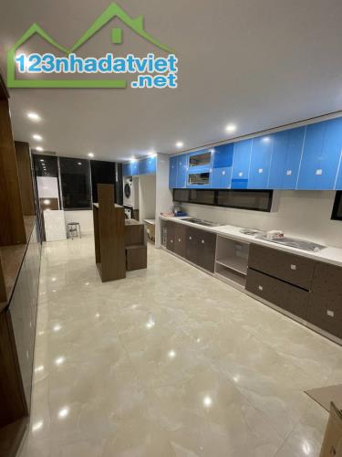 BÁN NHÀ MẶT PHỐ LẠC LONG QUÂN, TÂY HỒ. 30M2 5T MT 4M GIÁ 18 TỶ- 0978834597. SIÊU PHẨM MẶT - 2