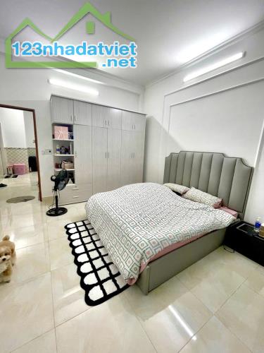 Nhà mặt tiền Trung Mỹ Tây 01 3 lầu 6x25 chỉ 10.3 tỷ Phường Trung Mỹ Tây Quận 12 - 2