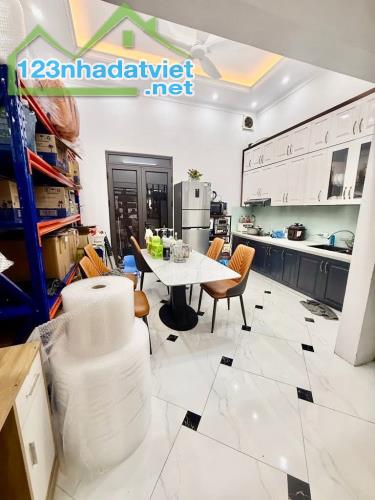 BÁN NHÀ LÔ GÓC 4T  44M² YÊN NGHĨA – NHÀ ĐẸP -  NGÕ THOÁNG - GẦN Ô TÔ  – CƠ HỘI VÀNG ĐÓN ĐẦ - 2