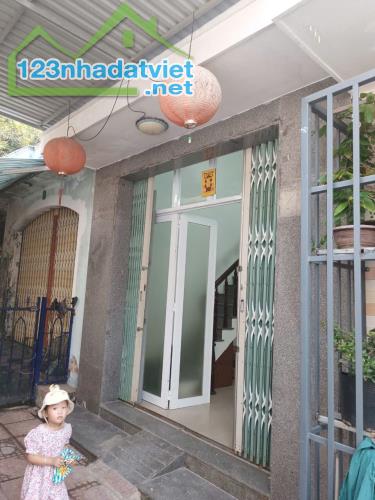 NHÀ HẺM ĐỒNG NAI CÁCH ĐƯỜNG CHÍNH CHỈ VÀI BƯỚC, 53M2, NGANG 3,6M, GIÁ CHỈ 2 TỶ 990