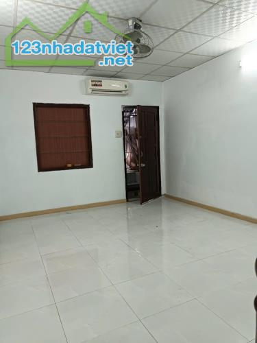 NHÀ HẺM ĐỒNG NAI CÁCH ĐƯỜNG CHÍNH CHỈ VÀI BƯỚC, 53M2, NGANG 3,6M, GIÁ CHỈ 2 TỶ 990 - 2
