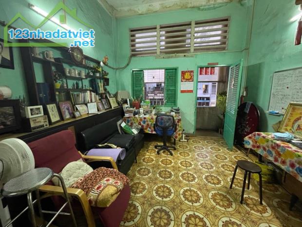 BÁN CĂN HỘ MẶT TIỀN ĐƯỜNG TRẦN PHÚ ,TẠI TRUNG TÂM Q5 -GIÁ 4 TỶ - 1