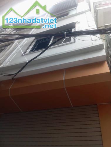 BÁN GẤP: NHÀ ĐẸP 5 TẦNG, DT30M; 5,2 TỶ, PHỐ LÃNG YÊN - HBT, GẦN TRƯỜNG, CHỢ, NGÕ NÔNG