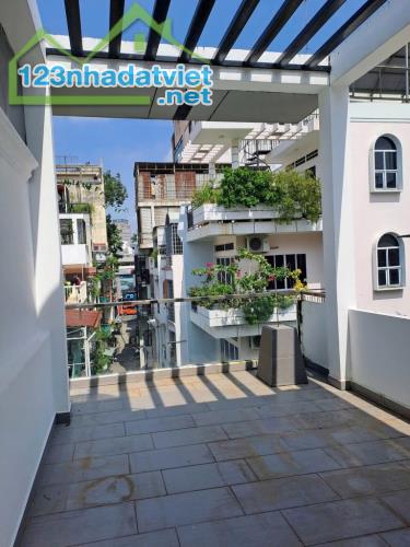BÁN NHÀ 5 TẦNG, HẺM XE HƠI 5m THÔNG, NGAY BỘ CÔNG AN Q1 - 4x16m, GIÁ 12.8 TỶ - 4