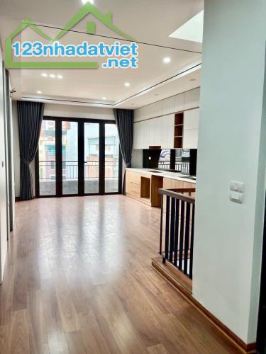 💥💥💥Bán Nhà Thạch Bàn 55m2-hơn 10 tỷ-6 Tầng-Mt 4.5m-Ô TÔ GẦN-FULL NỘI THẤT-THANG MÁY- PH - 3