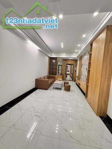 Bán Nhà Phùng Chí Kiên. Cầu Giấy. 6 Tầng Thang Máy. Ô Tô. DT 44m2. MT 4m. Giá 15,7 Tỷ. - 4