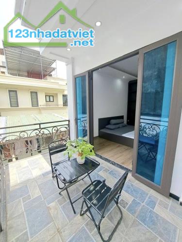 [RẺ BẤT NGỜ] Bán nhà Cổ Nhuế xây mới 33m 6 tầng full nội thất, mang vali về ở luôn, 5.7 tỷ - 2