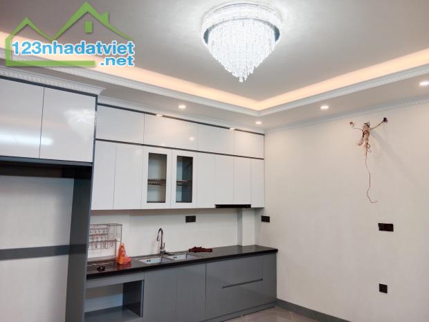 Nhà Đẹp Thang Máy Phố VIP Thái Hà, Đống Đa 33m, 6 tầng, mt 7m, giá 13.2 tỷ. - 1