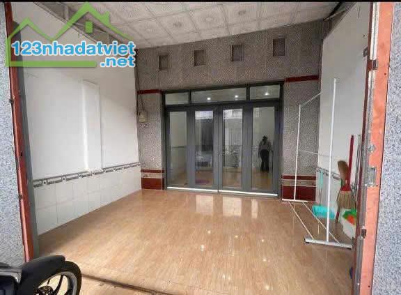 BÁN NHÀ HẺM 1 XẸC SONG HÀNH TÂN HIỆP, HÓC MÔN GIÁ CHỈ 800TR