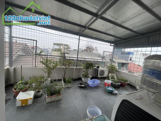 Ngô Gia Tự - Nhà đẹp 51m2 dân xây 4 tầng, ngõ thông ô tô. Ở sướng - 4