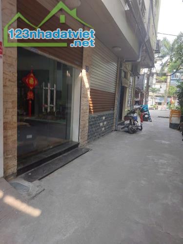 Ngô Gia Tự - Nhà đẹp 51m2 dân xây 4 tầng, ngõ thông ô tô. Ở sướng - 5