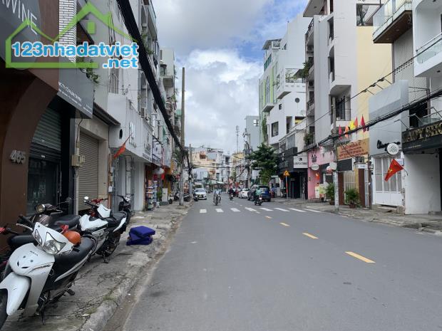 Nhà Đẹp Chính Chủ - (4,5M x 11,5) 3 Tầng Đúc(Nở Hậu ) Với 4PN,5WC Huỳnh Văn Bánh - PN - 5