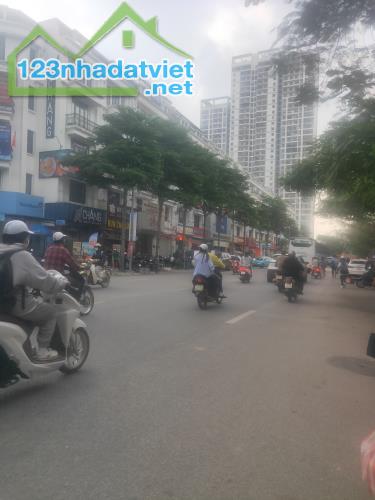 BÁN NHÀ #XUÂN_LA #NGOẠI_GIAO_ĐOÀN KHU PHÂN LÔ QUÂN ĐỘI #ÔTÔ  CHẠY QUANH NHÀ CHỈ 9.2 TỶ  +H