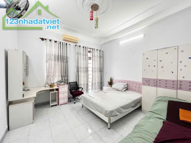 Bán nhà hẻm xe tải 5m đường Quang Trung, P.8, 4,2 x 16, 4 lầu giá 7.5 tỷ tl - 1
