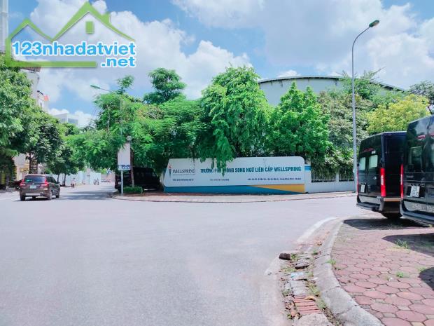 Nhà phố Ái Mộ, Phân Lô, 1 Nhà Ra Phố, Ôtô - Kinh Doanh, Vị Trí Trung Tâm . - 5