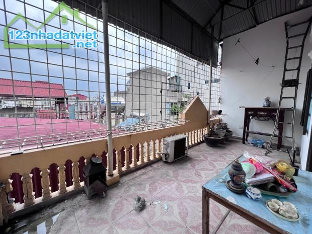 BÁN NHÀ LÔ GÓC QUẬN ĐỐNG ĐA – 5 TẦNG DÂN XÂY CỰC CHẮC – 7.9 tỷ - 2