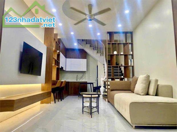 VÍP Lô góc Bà Triệu,Hà Đông,Dt 35m,4 tầng, giá 6 tỷ. Gần Ôtô, kinh doanh - 2
